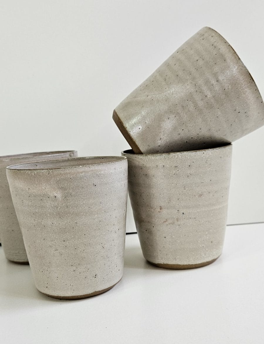 כוס יומיומית בלבן