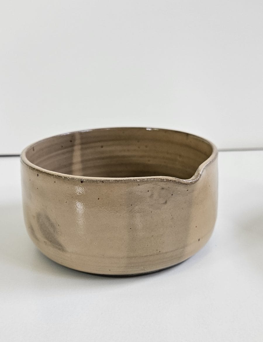 קערת מאצ'ה בכתום-חום