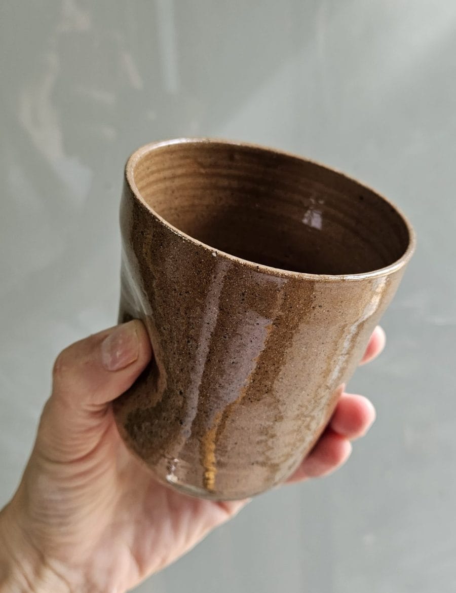 כוס שקע בחום