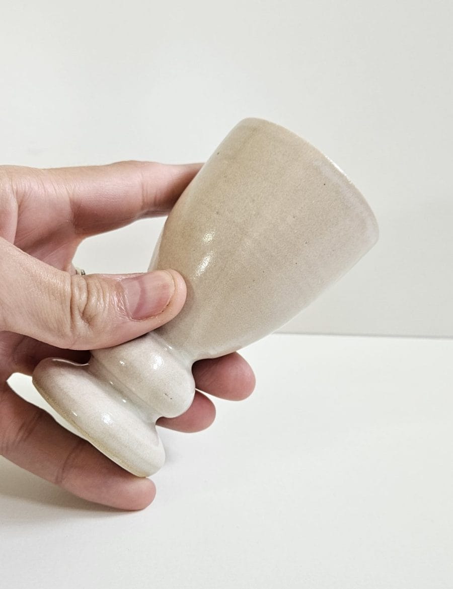 גביע קידוש בלבן